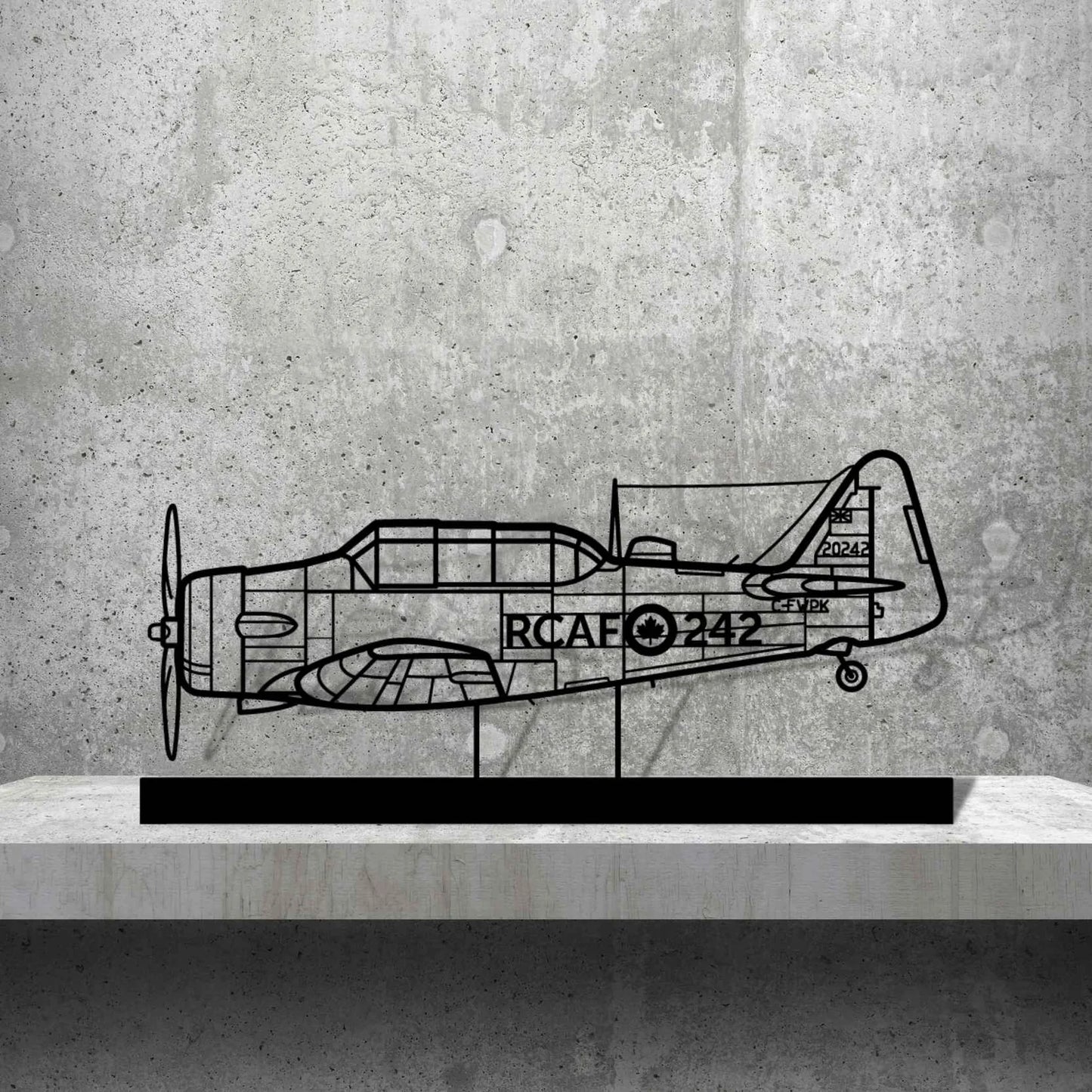 Harvard Silhouette Metal Art Stand